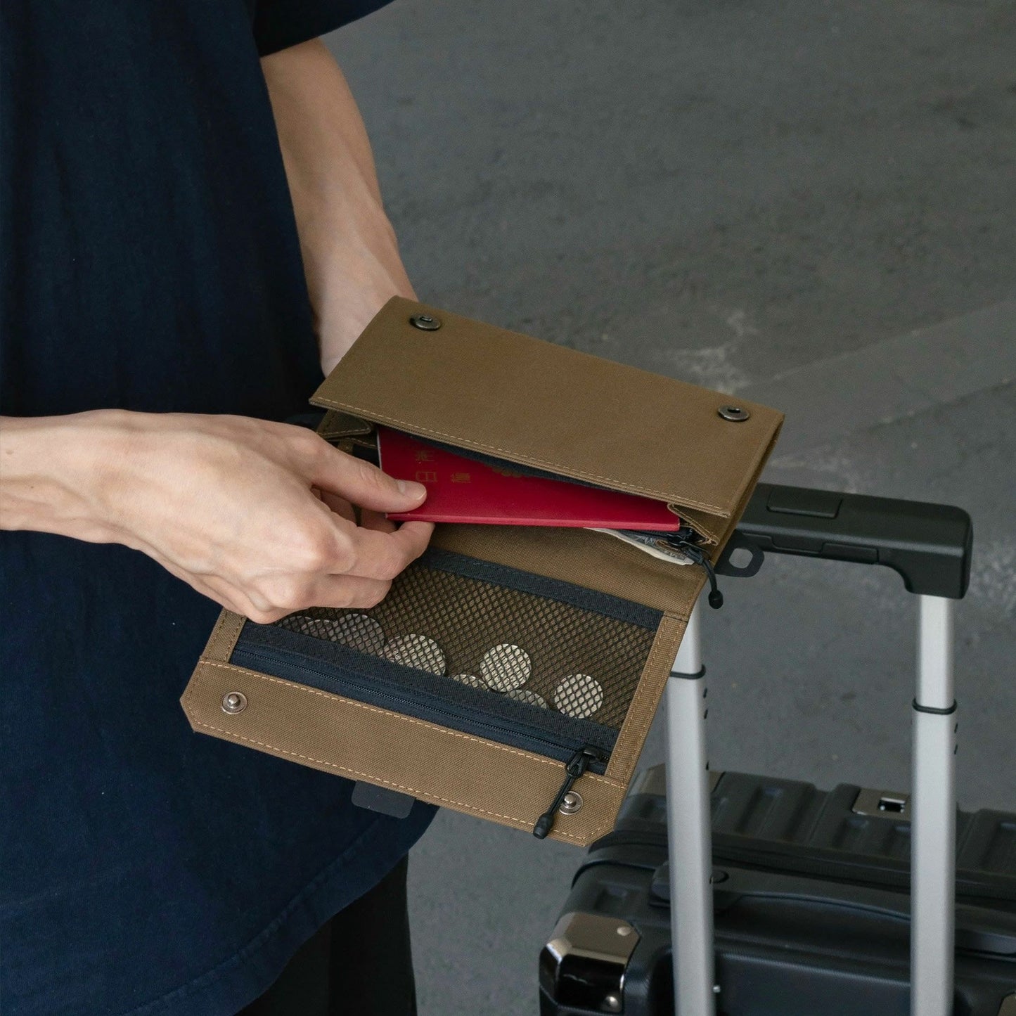 nähe Multi Way Wallet