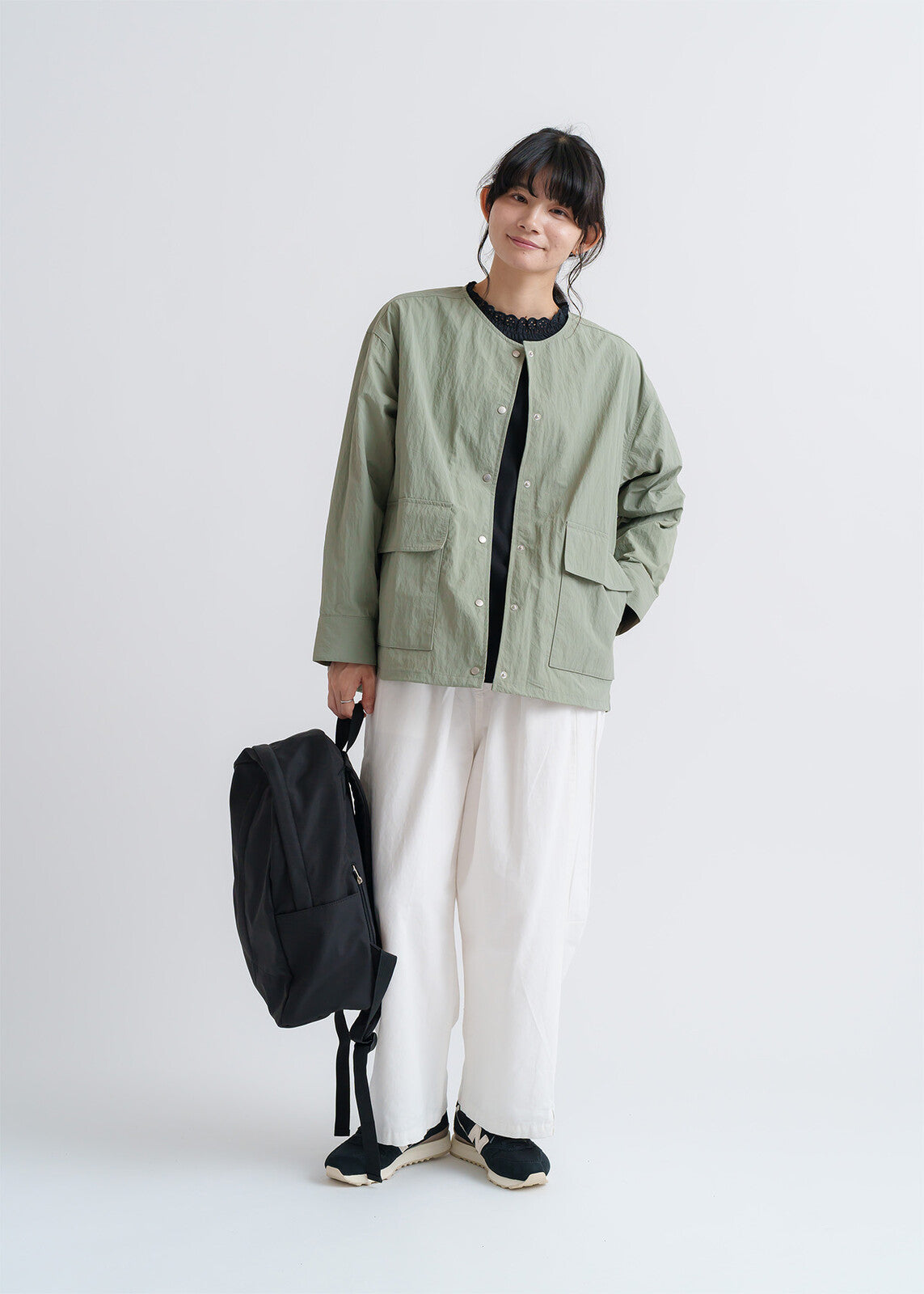 Water-repellent collarless jacket