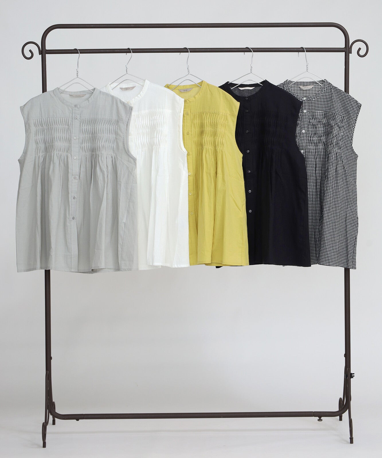 Spring and Summer Pleated Vest Shirt