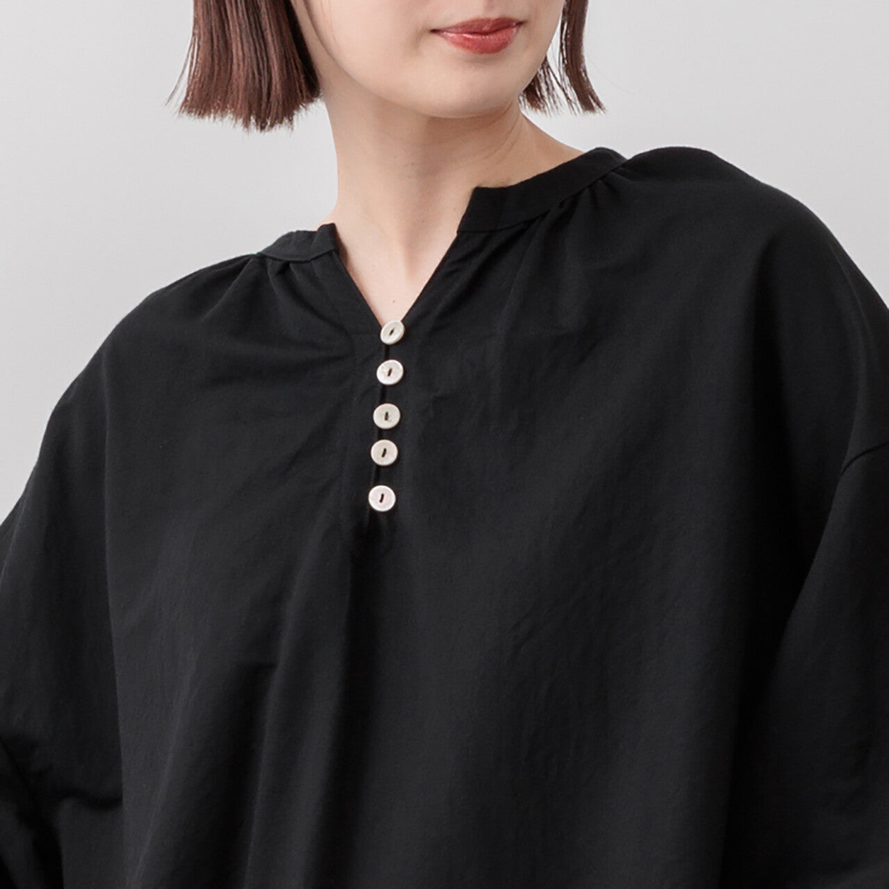 Cool Touch 圓領中袖襯衫