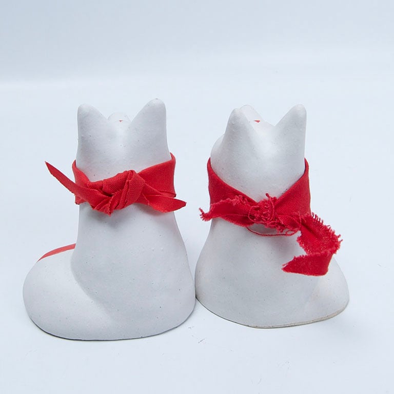 White Fox Akaiko (left and right)