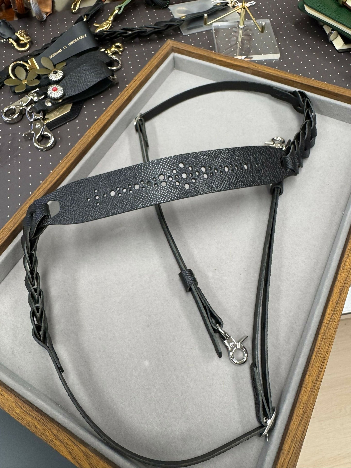 CAMERA & PHONE SHORT LEATHER STRAP 相機或手機皮帶 . 長帶幼款