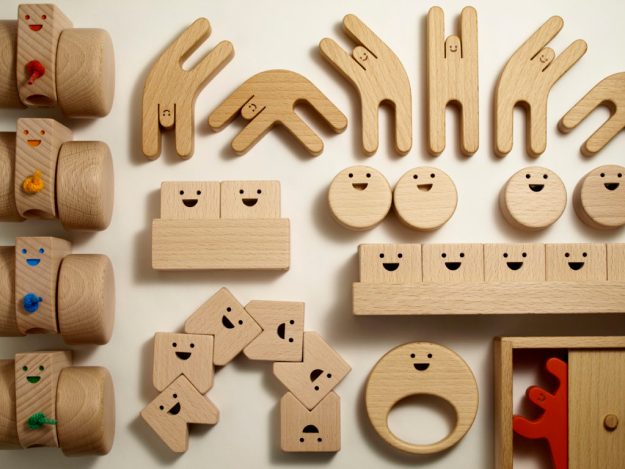 TEETH (6 pieces) building block toy display