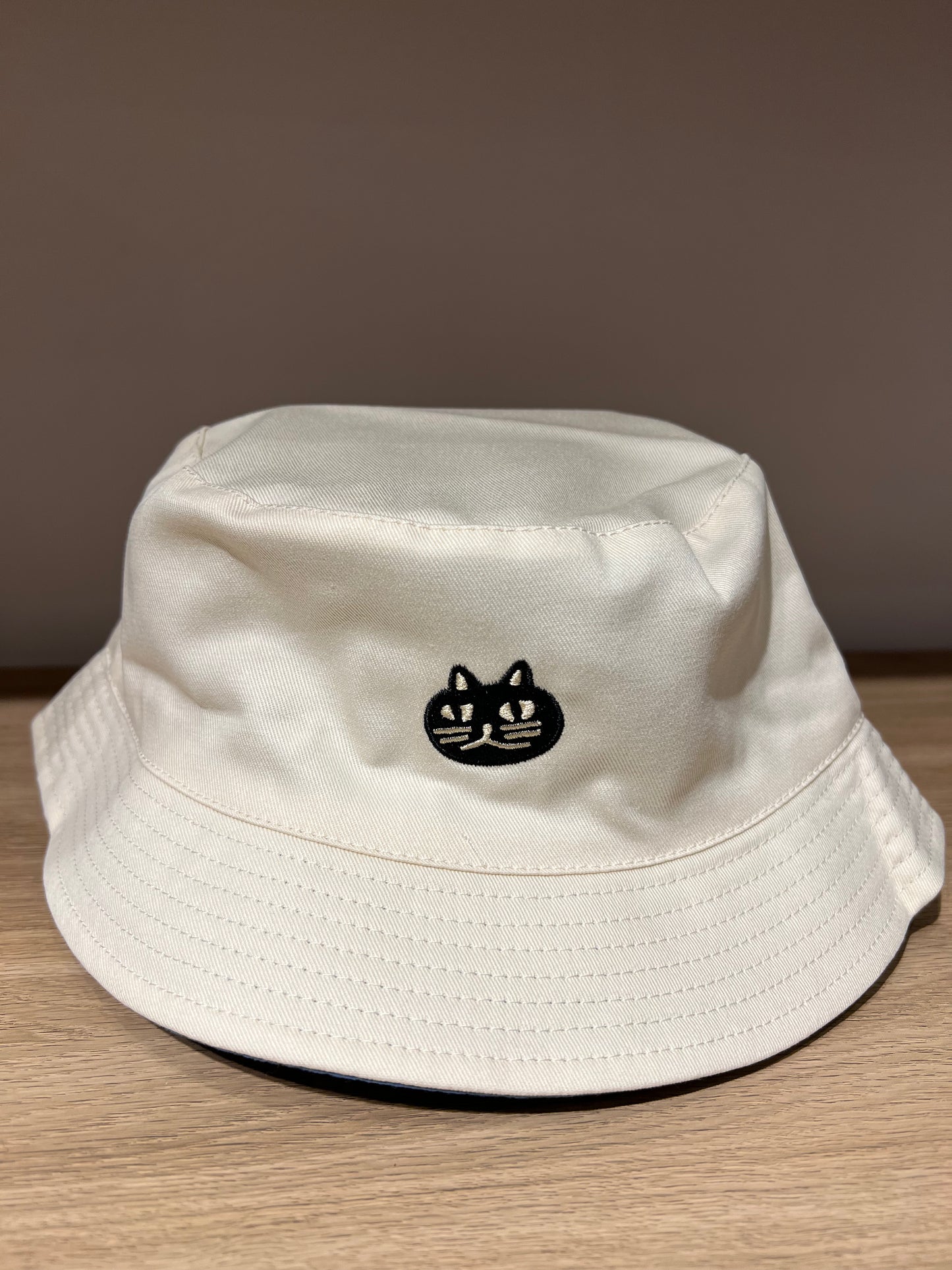 Two-color fisherman hat (beige)