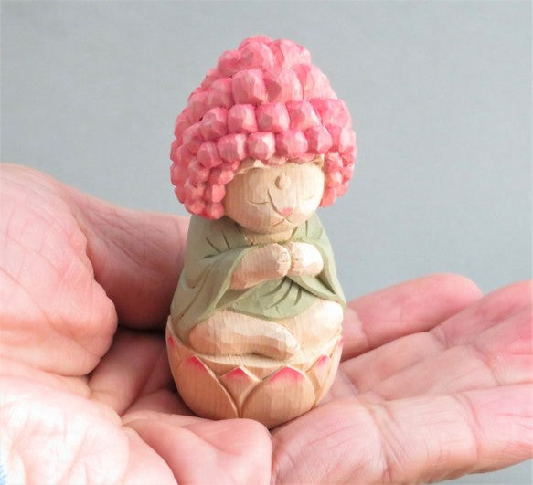 The cassock wears it for five eons and contemplates the Amitabha cat