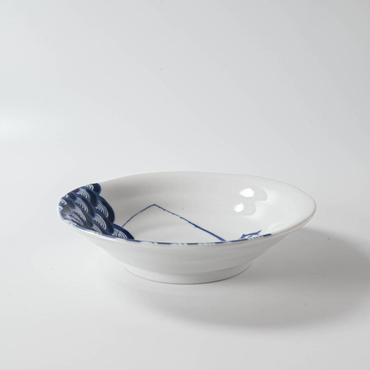 美濃燒 16.5cm青海波釣魚貓盛菜碗