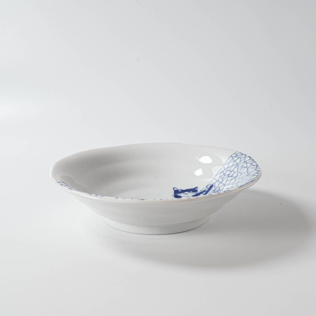 美濃燒 16.5cm冰裂紋溜冰貓盛菜碗