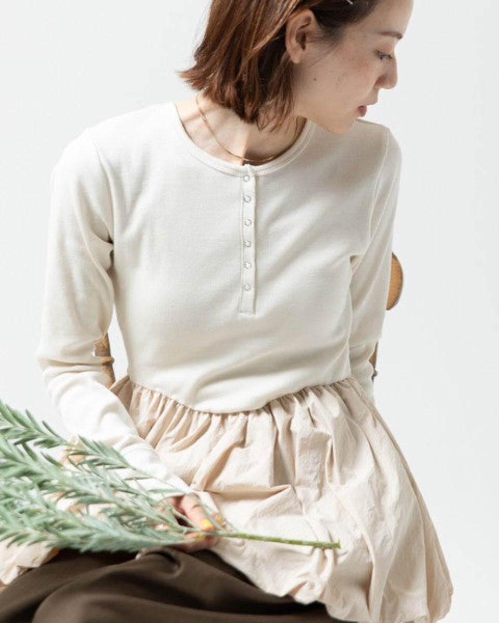 羅紋拼接蓬蓬裙下擺上衣