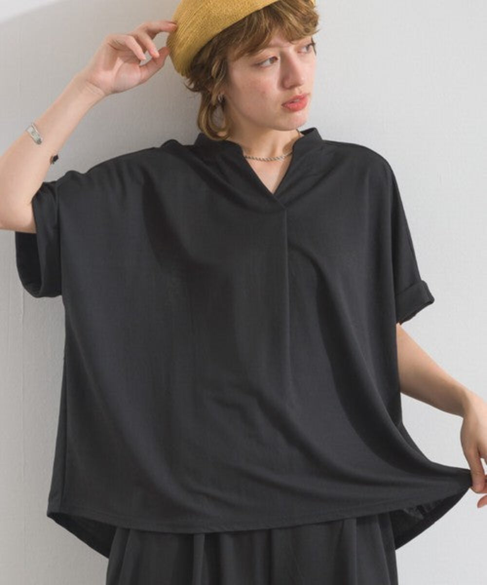 純色V形小立領寬鬆T-shirt