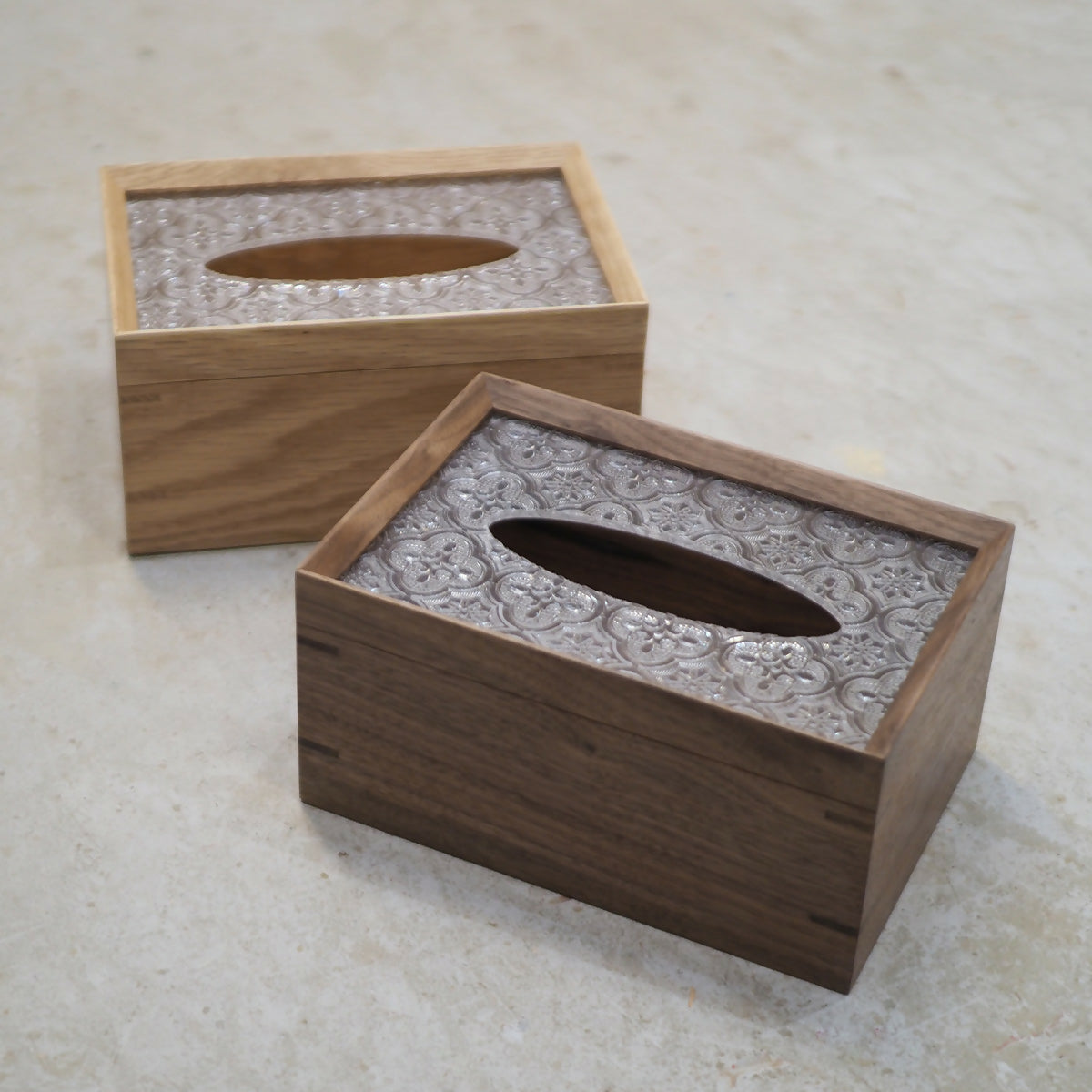 Burumu 白橡木海棠花紙巾盒