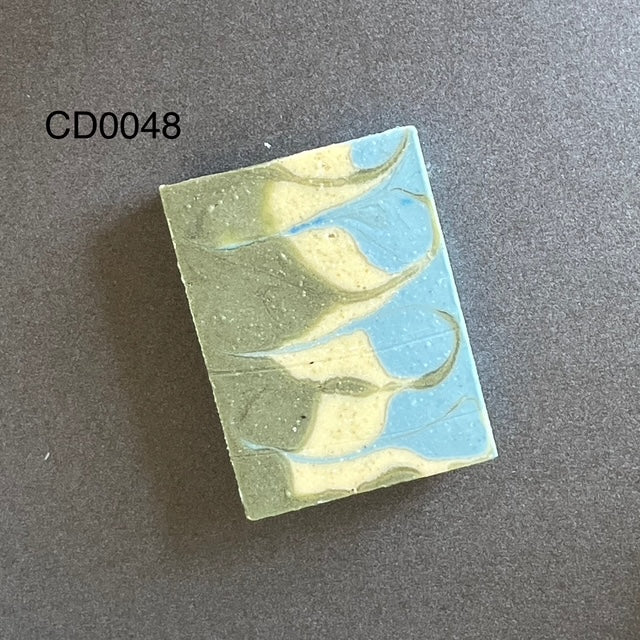 燕麥 杏核 艾草 粉藍泥 保濕修護 手工皂