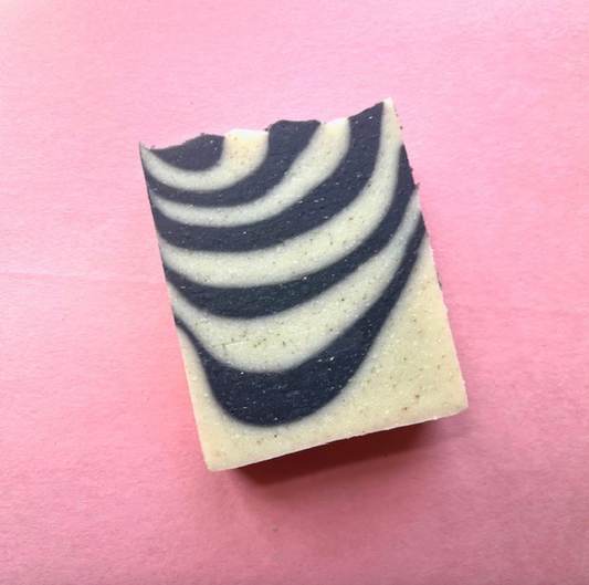 燕麥 竹炭 黑芝麻 保濕修護 手工皂