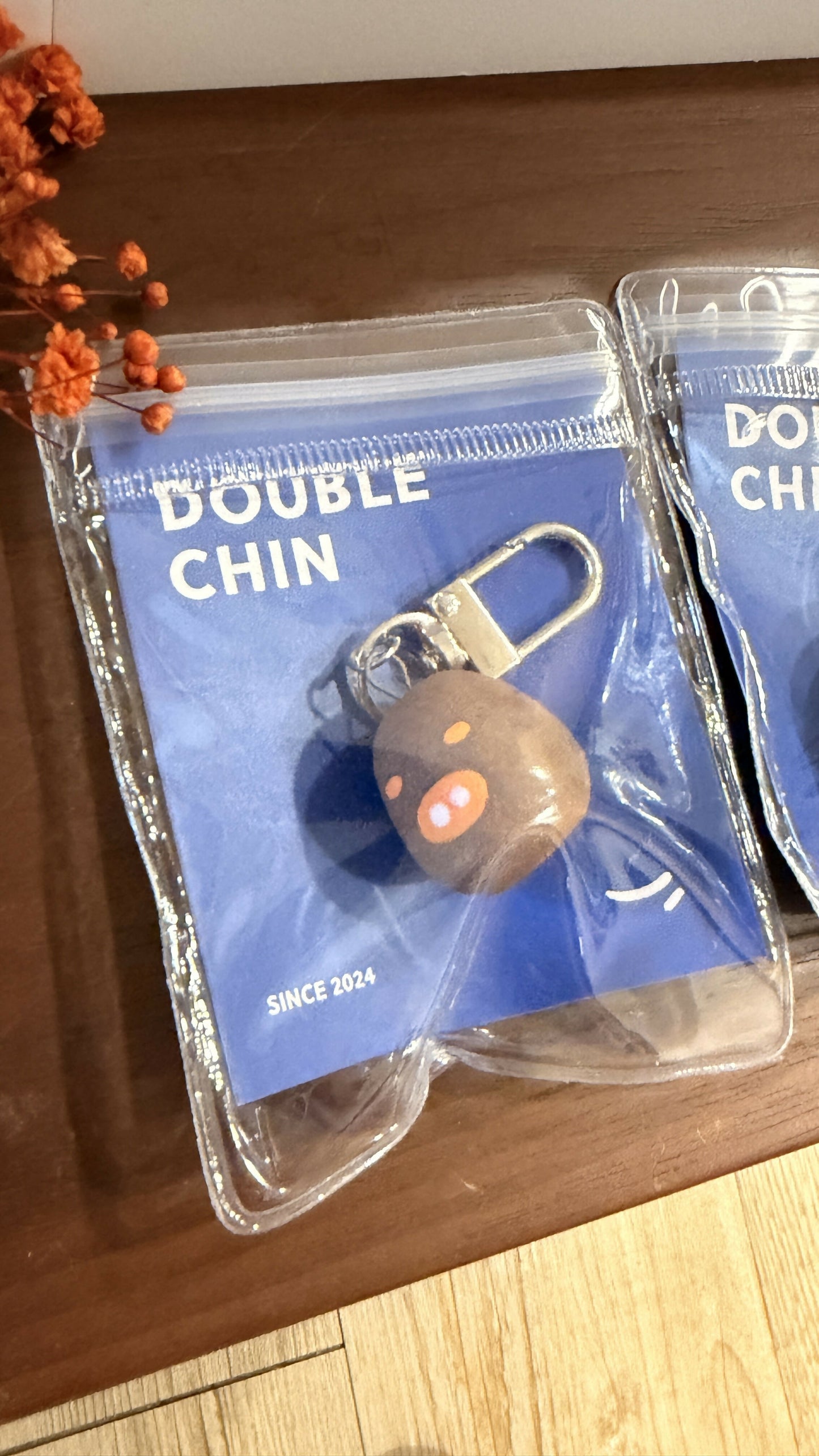 雙下巴吊飾