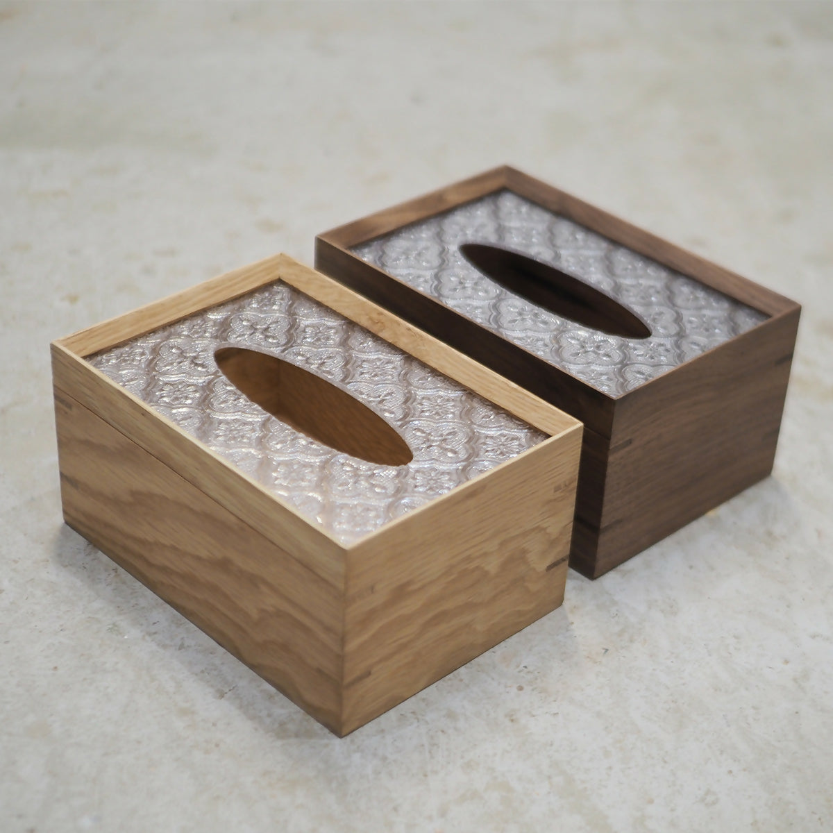 Burumu 白橡木海棠花紙巾盒