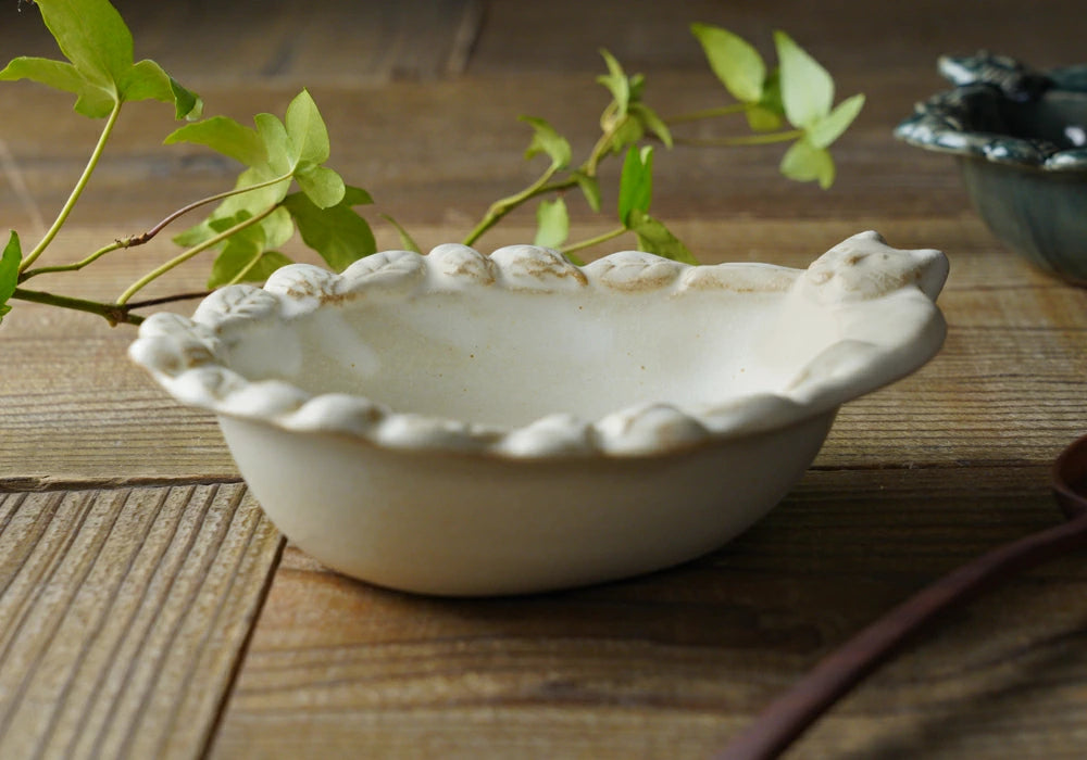 益子燒 貓咪與橡果浮雕配菜碗