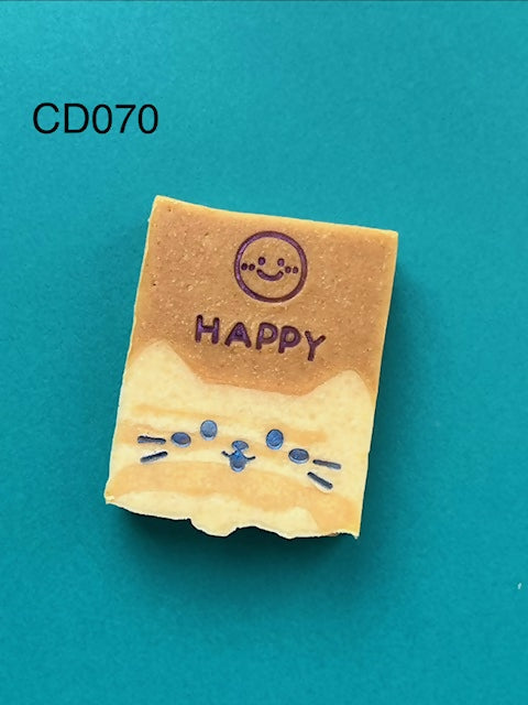 黃薑 燕麥 胭脂樹 洋甘菊 保濕修護 手工皂