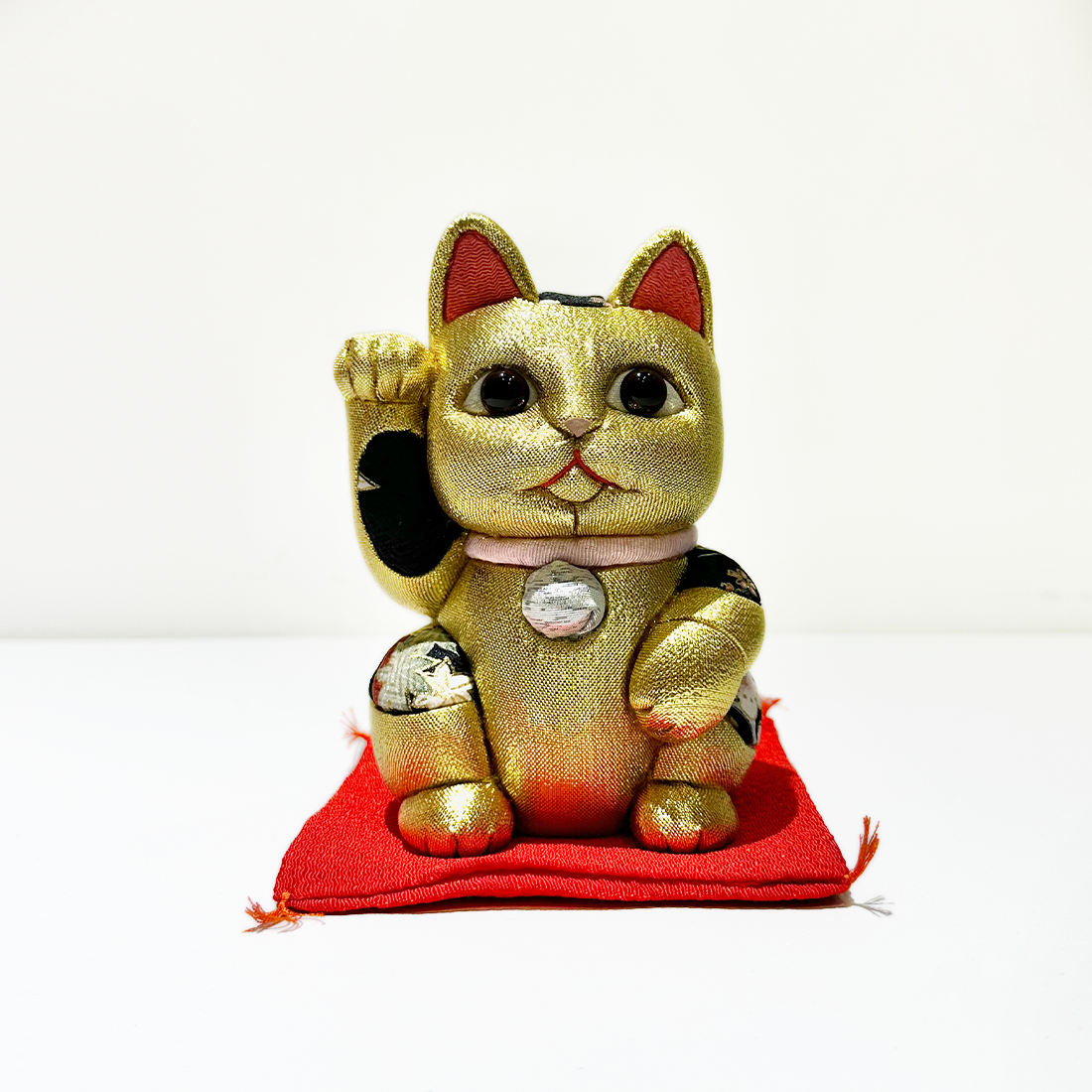 Lucky Cat Feng Shui (Gold)