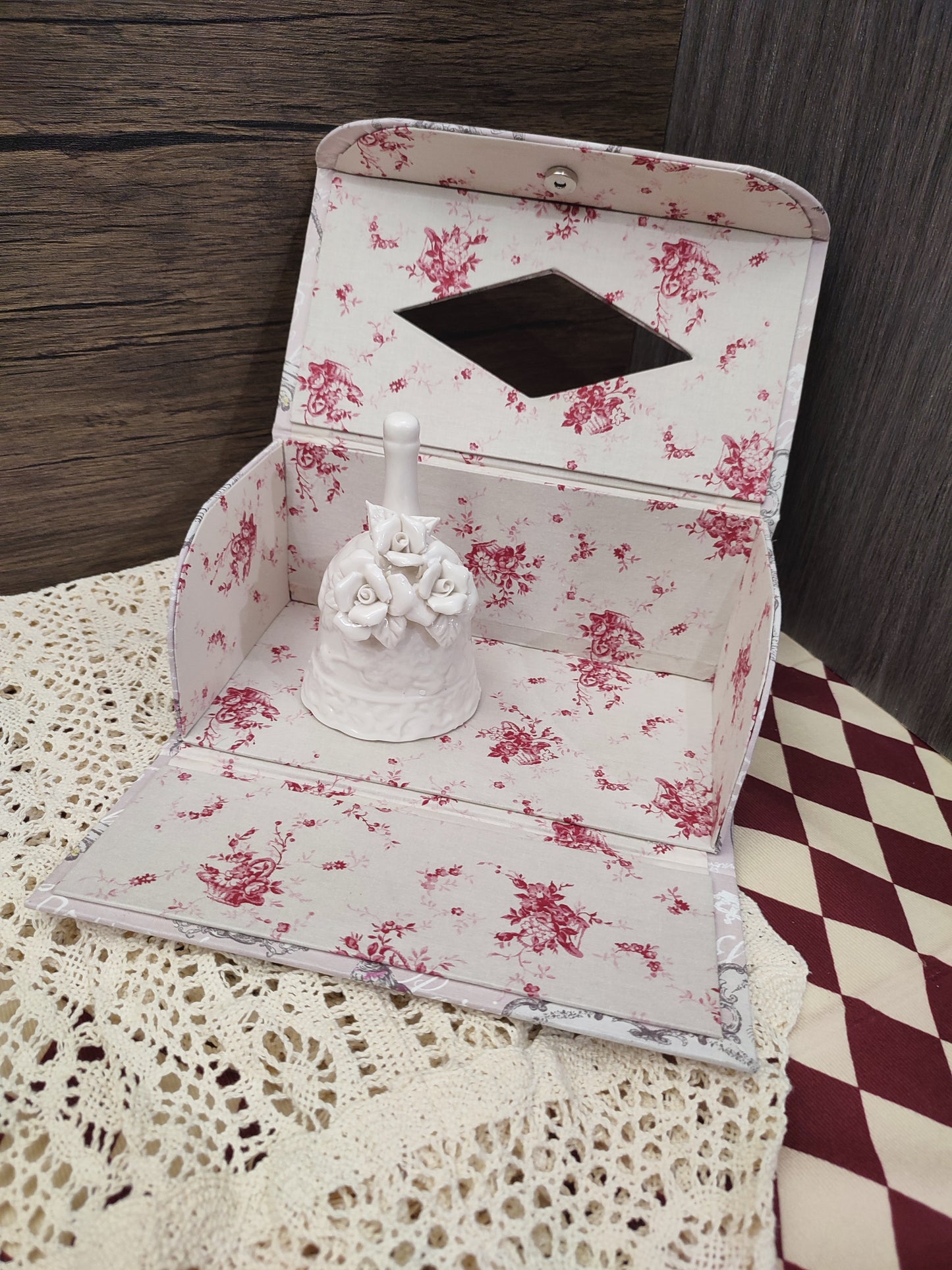 French cloth box experience course: book-style display paper box