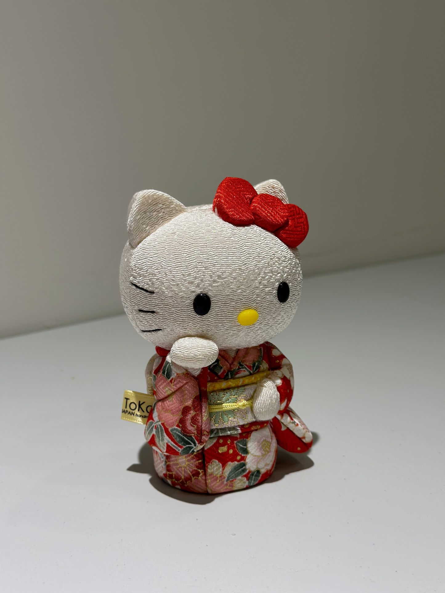 Lucky Cat Hello Kitty (Red)